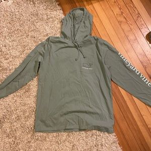 NWT Vineyard Vines hooded long sleeve t shirt